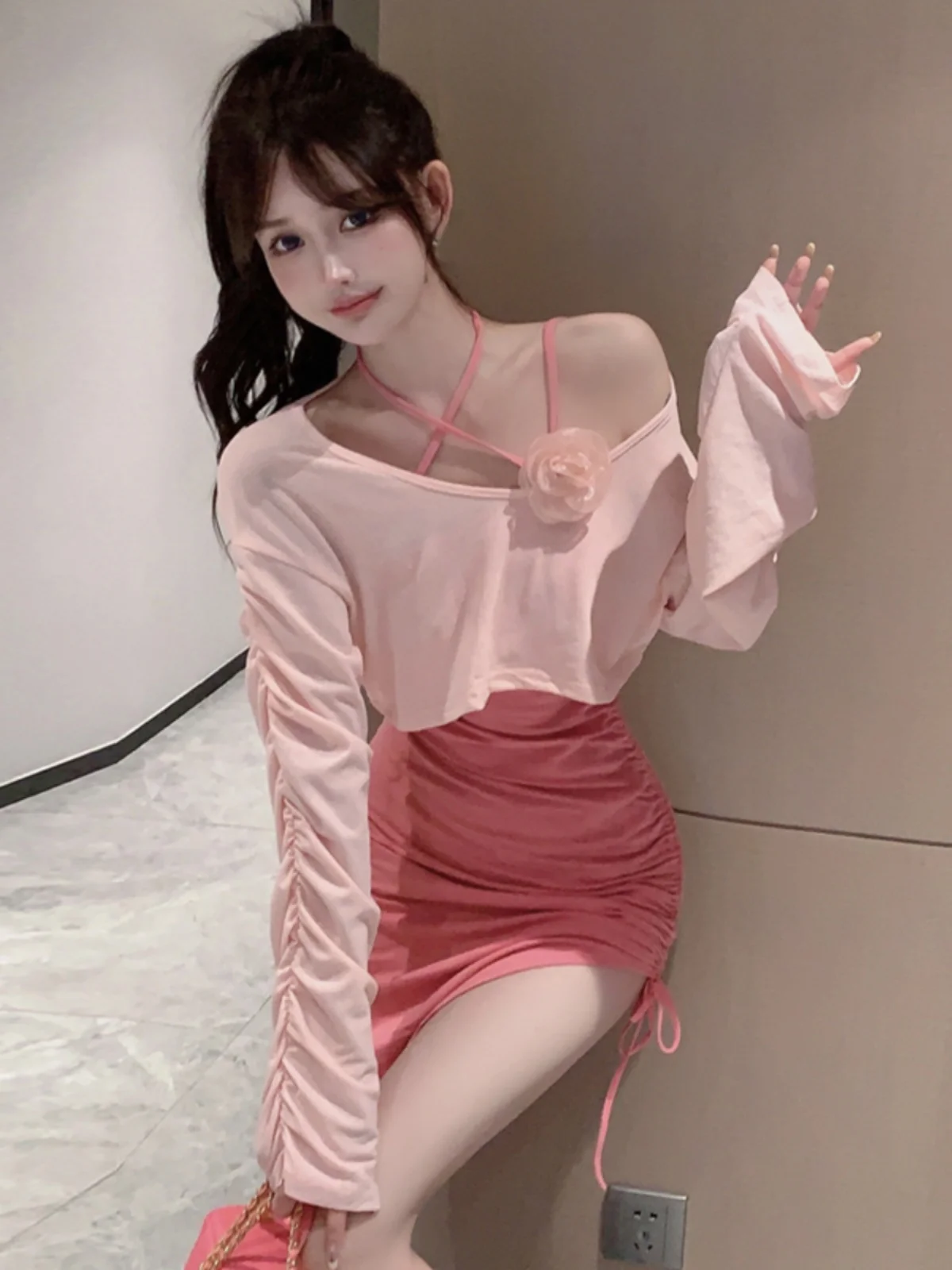 

Sexy Sweet And Spicy Sle Long Sve Dstring Ne Hanging Strap Dr And ort Cover up Two Piece Set for Young Women