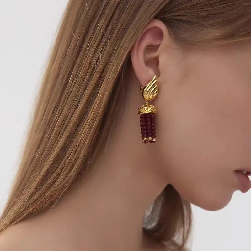 Pendientes de borla étnicos Retro franceses-pendientes colgantes de estilo palaciego versátiles chapados en oro Real de cobre para mujer M634