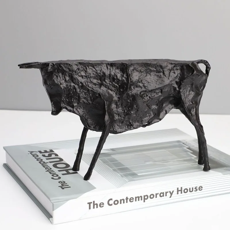 

Famous Abstract Bronze Bull Sculpture Decor Home Room Table Cattle Statue Accessories Craft Office Desk Ornament Collection Gift