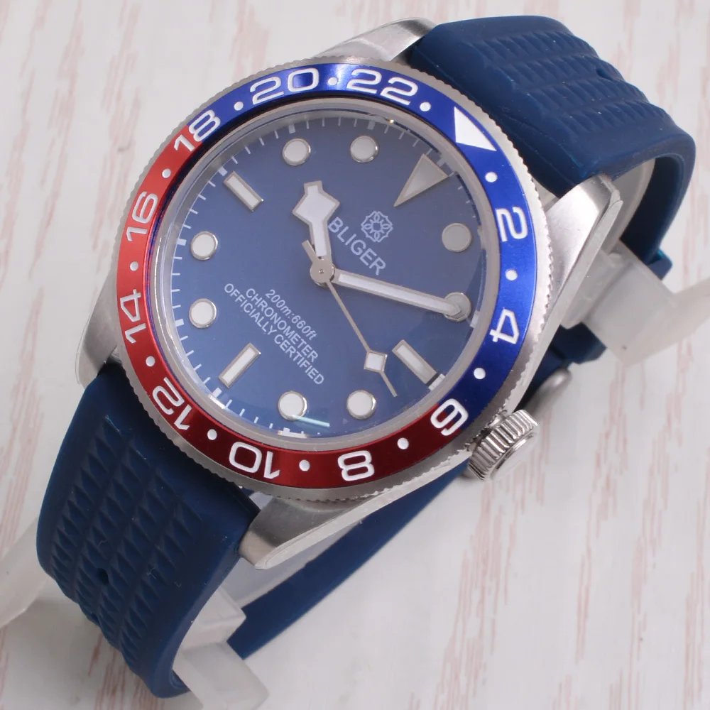 

40MM Seiko Automatic NH35 Movement Men Mechanical Watch Sapphire Glass Stainless Steel Case Green Luminous Sport Watch