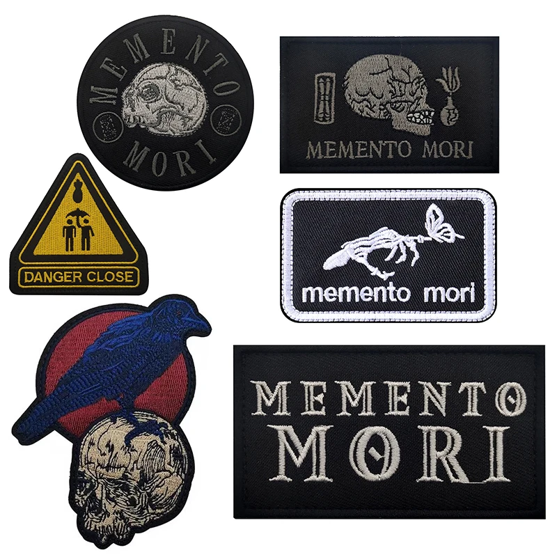 Memento Mori Danger Close Warning Patches Tactical Embroidered Badges Skull and Bones Memorial Patches Emblem Appliqued