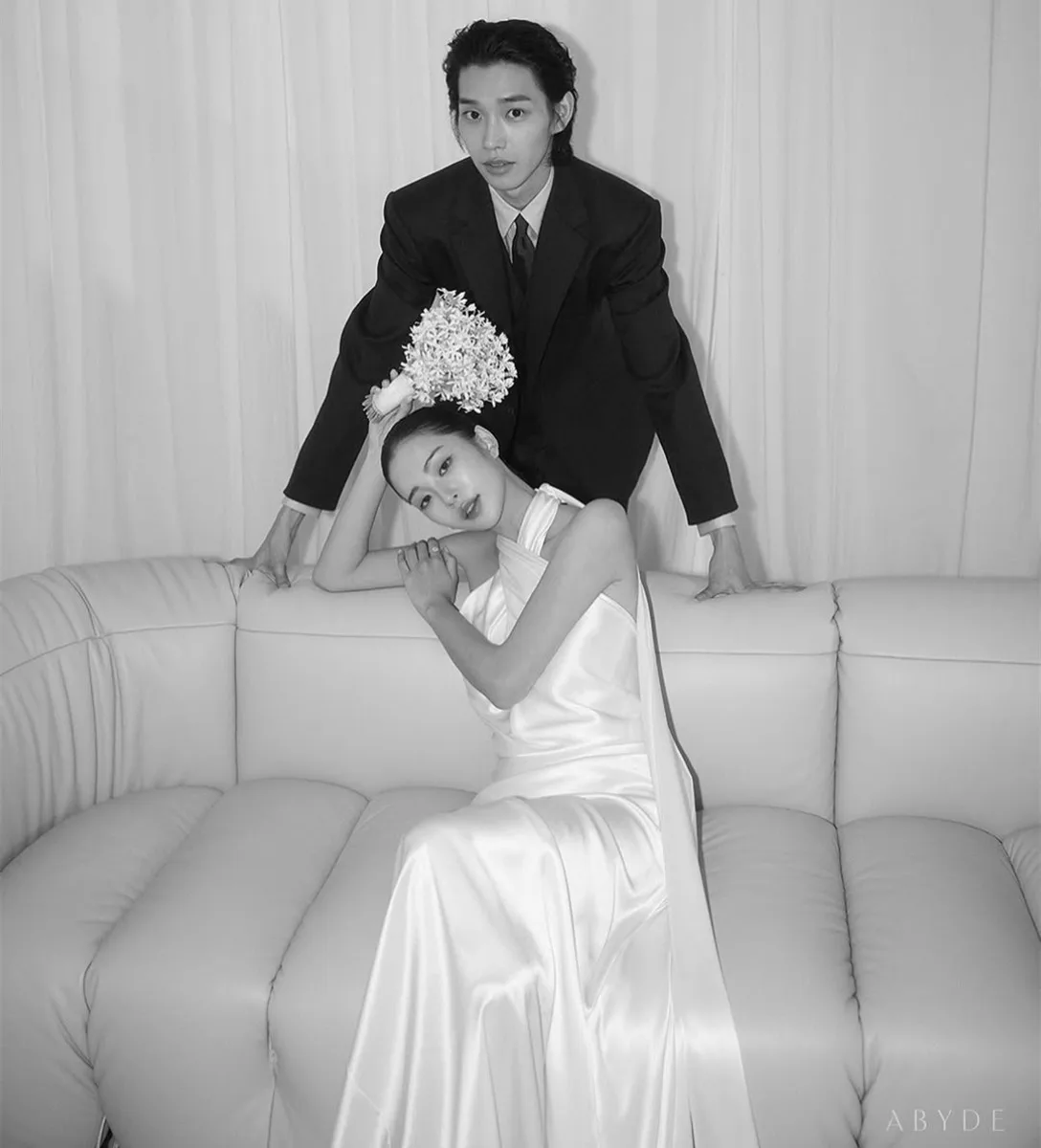 Customized Long Satin Wedding Dresses Korean Style Mermaid Halter Sweep Train Bridal Gowns for Women