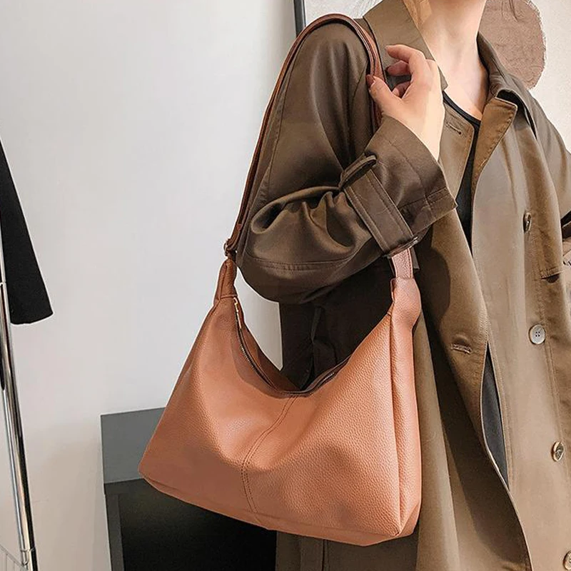 Leisure And Fashionable Bag Women S Simple Crossbody Bag One Shoulder Tote Bag