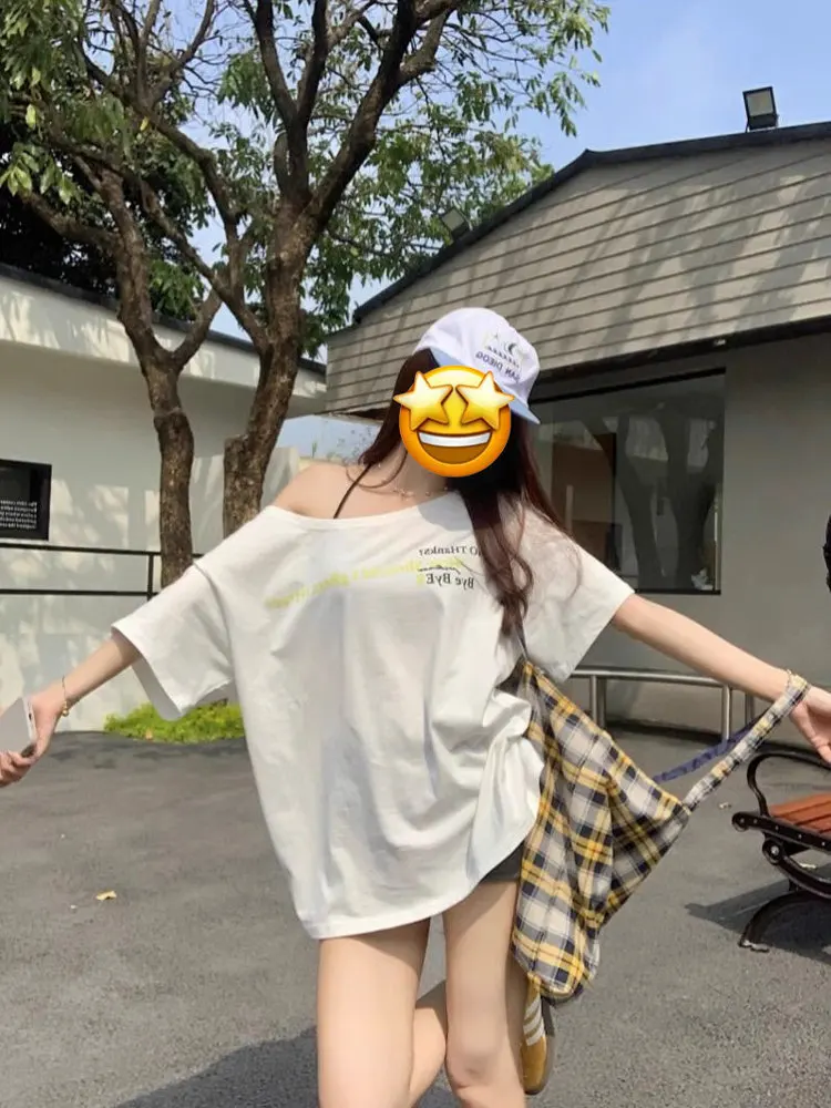 

Retro American Letter Print ort Sve oulder Bared T irt Women Summer New Lazy Sle Loose Side oulder Spicy Girl Top