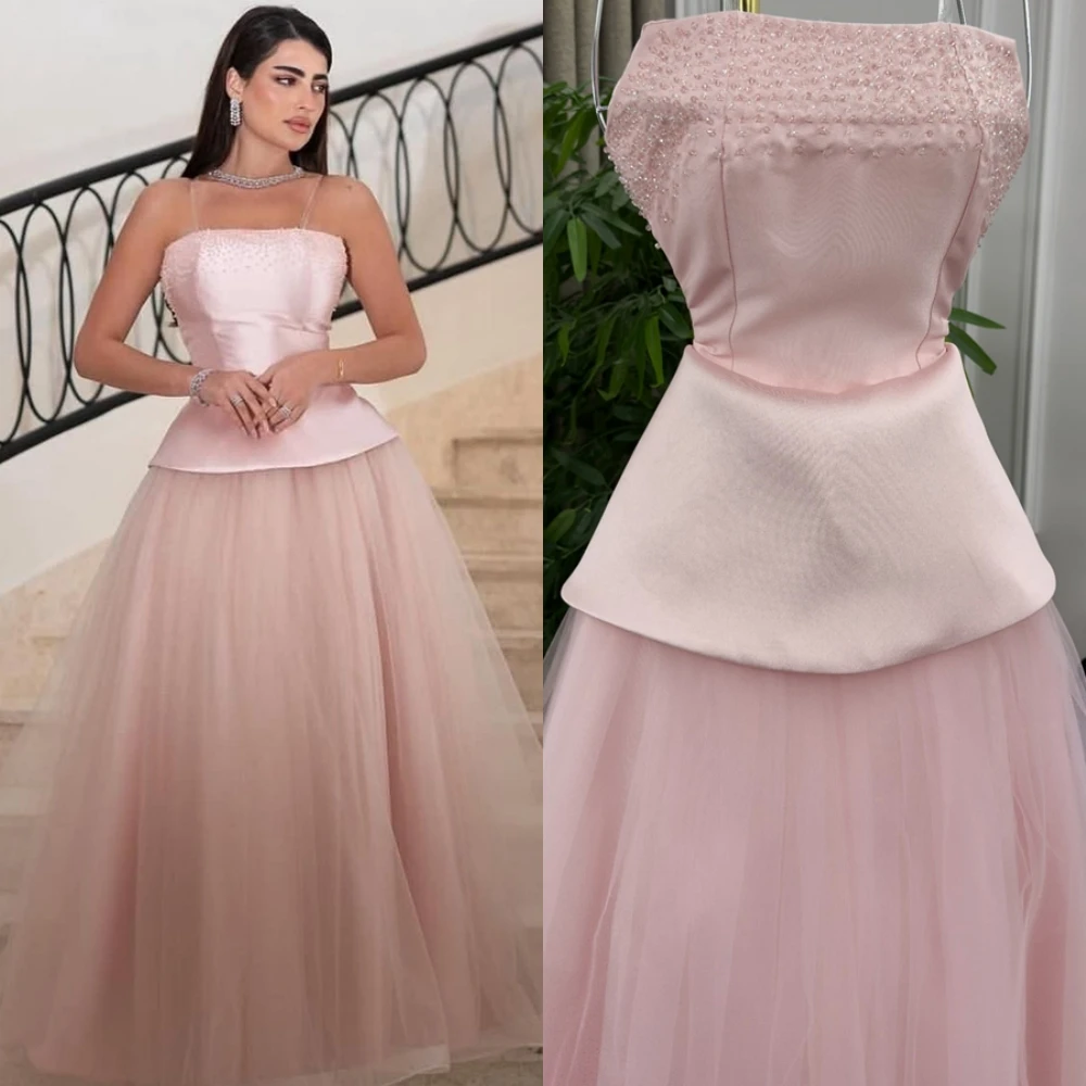Vestido de noche de satén elegante personalizado, tirantes finos modernos, vestidos para ocasiones a medida, vestidos de fiesta sin tirantes con cremallera en la espalda