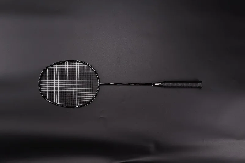 Lightweight full Carbon fiber material badminton racket, customized frame design, portable durable structure for outdoor indoor