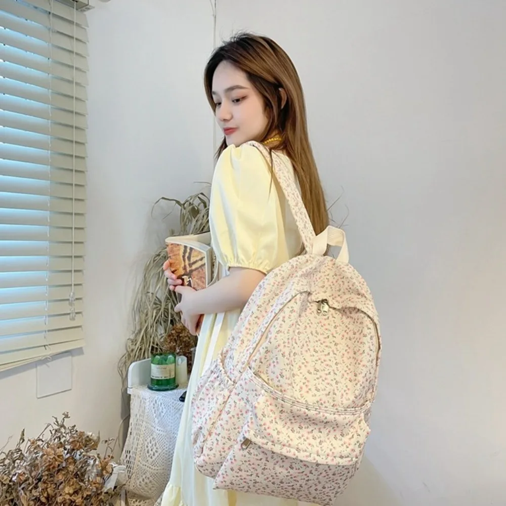 Fashion Large Capacity Women Backpack Tulip Floral Nylon School Bag Waterproof Travel Rucksack Students