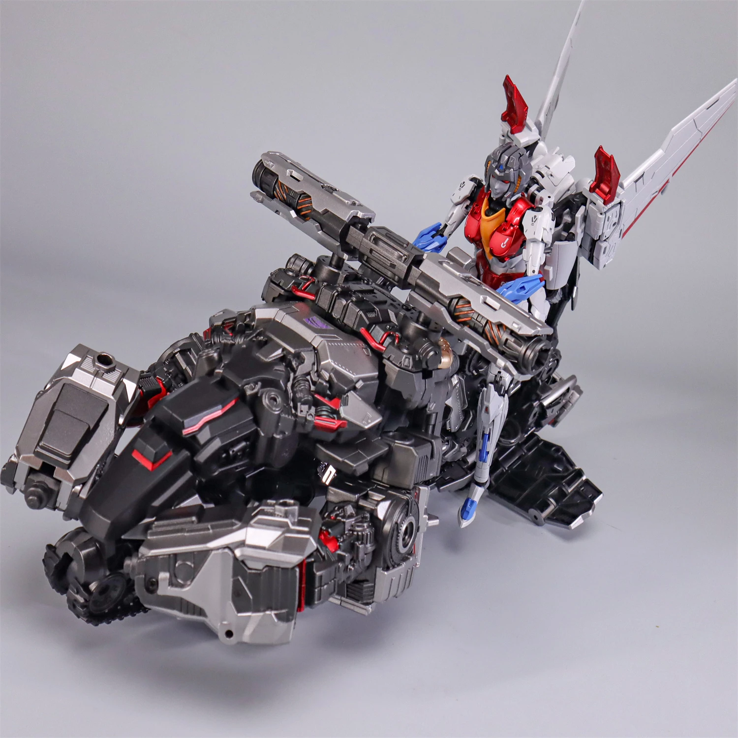 재고 있음 변환 6601 TC-01 메가 탱크 확대 특대 버전 KO SS109 32CM 액션 피규어 장난감 선물