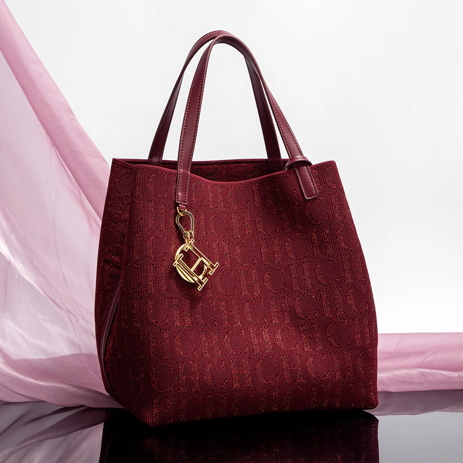 Thumbnail 4 - #66 Bucket Bags Discount Picks