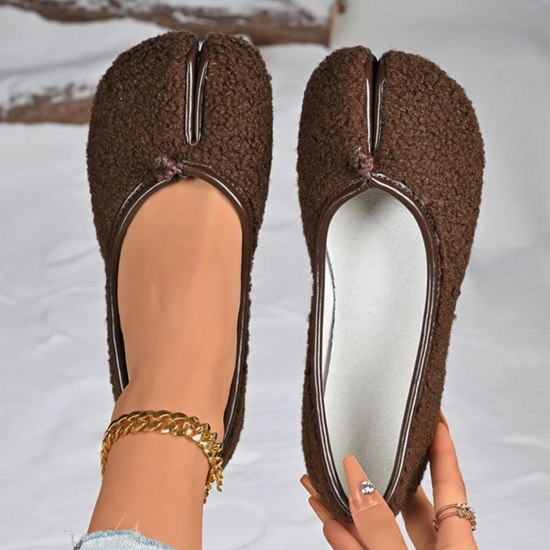 

Korean Faux Lamb Wool Flat Shoes Women Split Toe Tabi Ballet Flats Woman Autumn Winter Light Comfort Low Top Casual Shoes Mujer