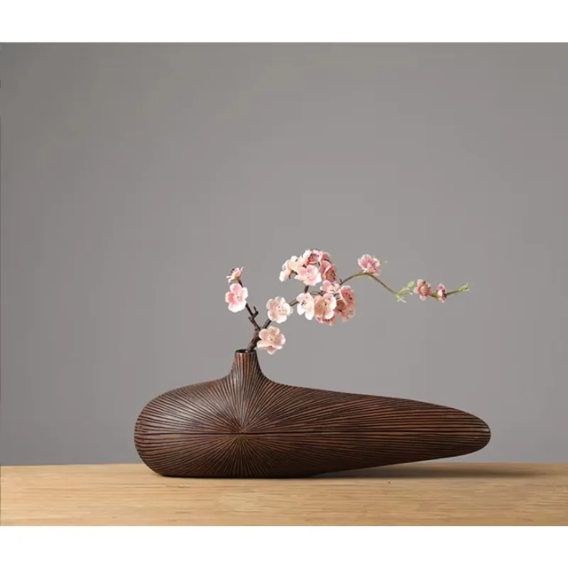 Modern Minimalist Creative Resin Decor Vase, Distinctive Tabletop Home Accent Ornament
