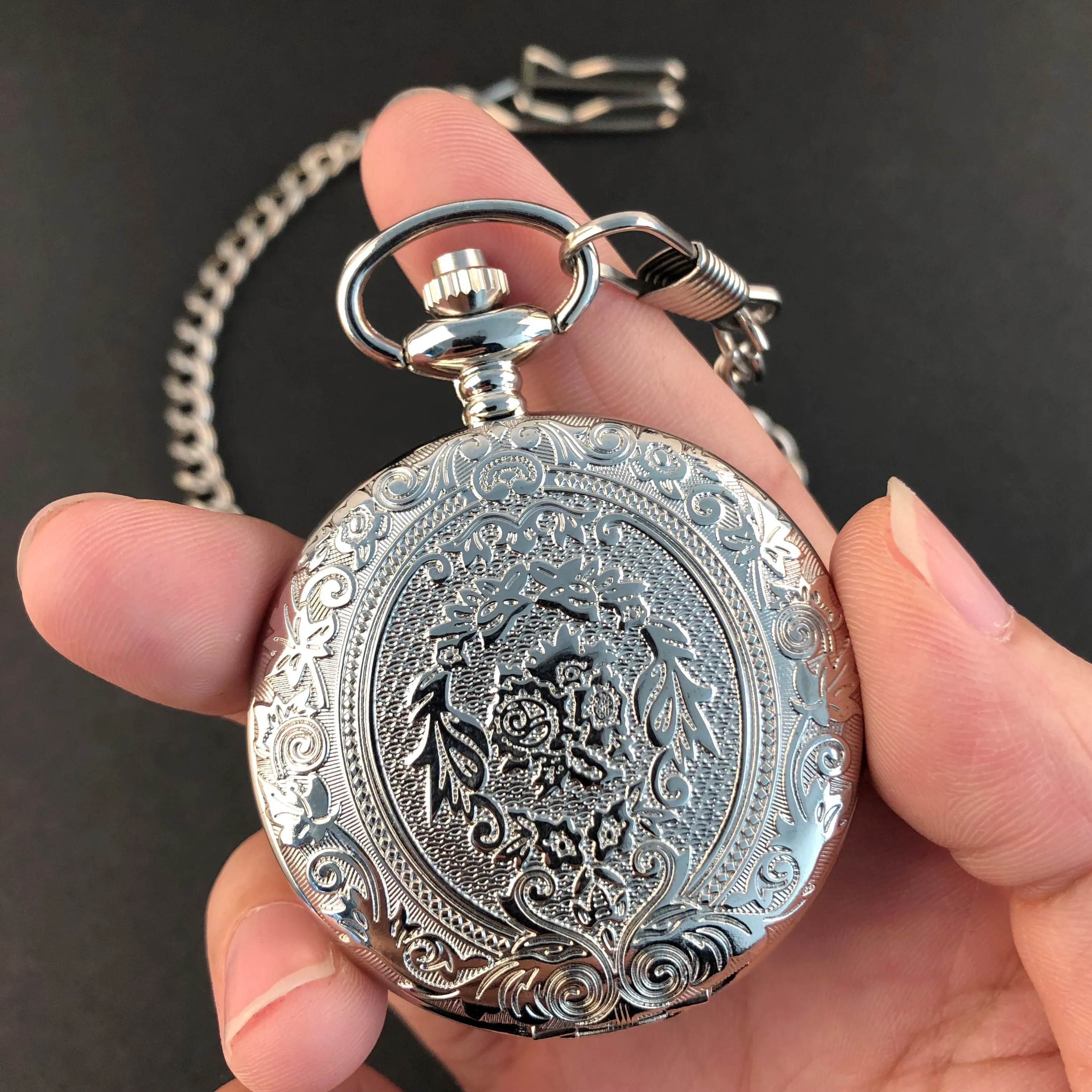 Silver Carved Quartz Pocket Watch Arabic Numerals Popular Decoration Unisex Personality Necklace Pendant Clock Men Women Gifts