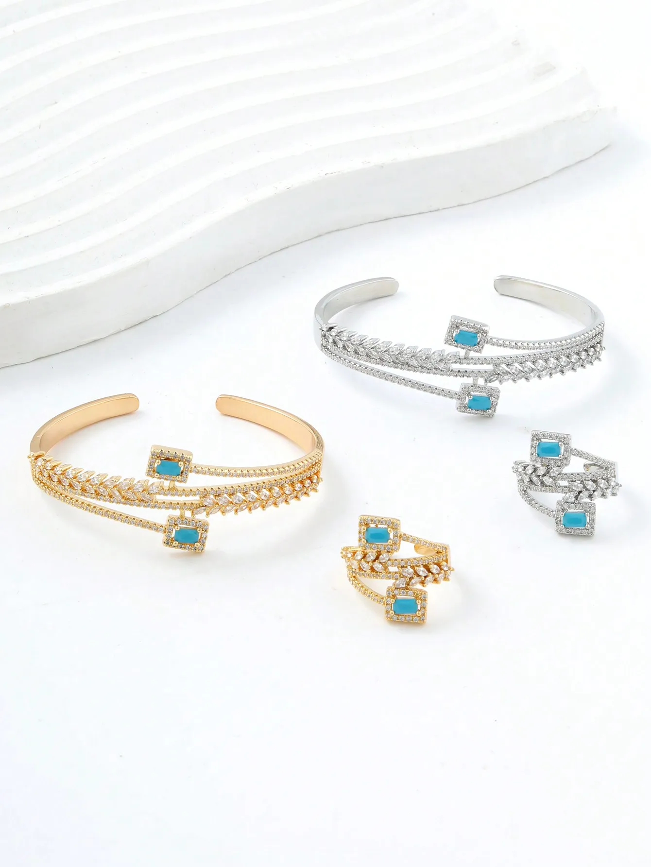 A European and American fashion light luxury Lansong real gold plated open bracelet ring set