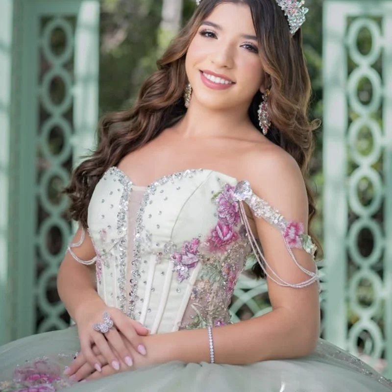 

Customized mint green Quinceanera Dresses Off the Shoulder glitter decal Lace layering beads Long tail Vestido 15 Quinceanera
