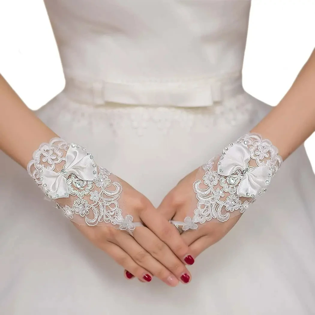 Elegant Short Paragraph Rhinestone Bowknot  Lace Gloves Wrist  Length Bridal Wedding Fingerless Gloves Accessories