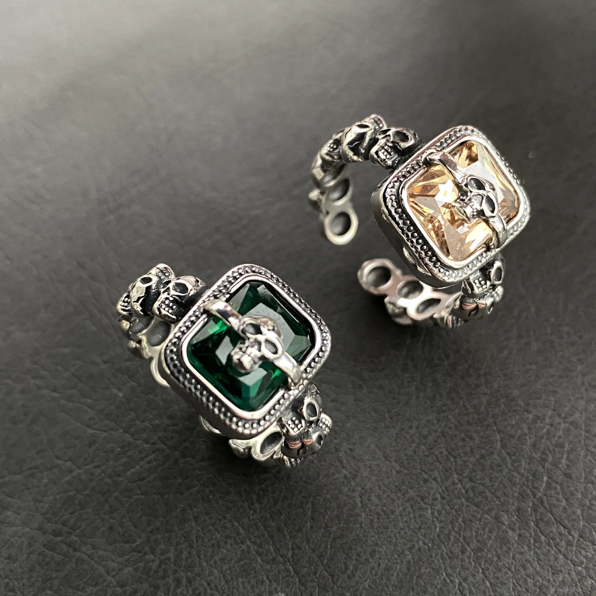

LIVVY Silver Color Skull Rings For Women Creative Green Zircon Vintage Punk Party Accessories Jewelry Gifts