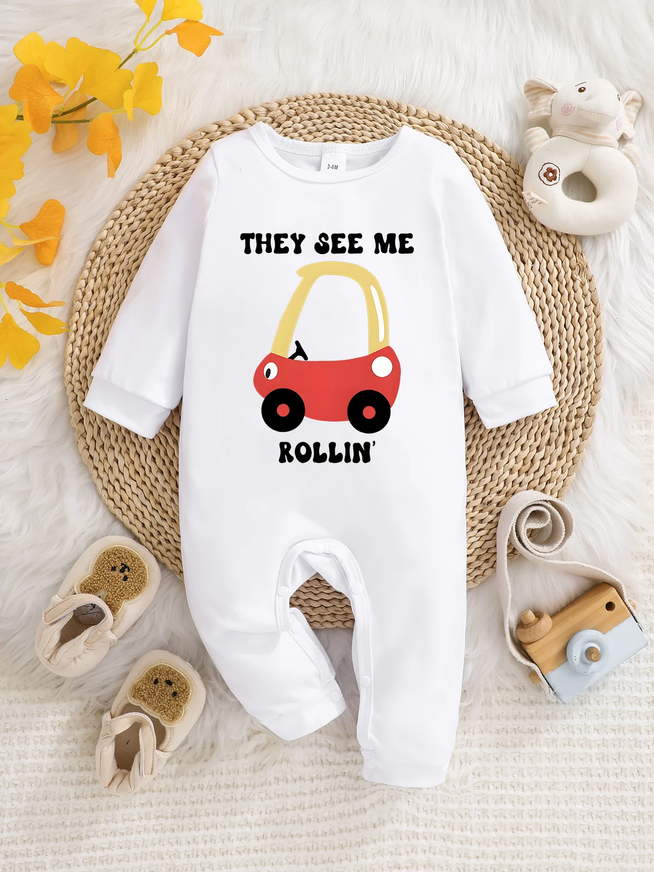 

Детский комбинезон с длинными рукавами, забавными принтами в виде букв, застежкой на пуговицах, простой в уходе, подходит для молодых родителей.