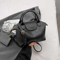 Versatile Crossbody Bag New Style Women's Bag Fashionable and Simple Hand-held Shoulder Small Bucket Bag