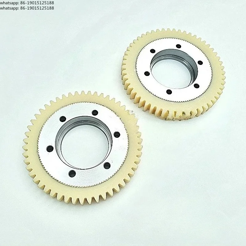 Best Quality 105 Printing Machine Gear 53 and 51 Water Roller Transmission Gear