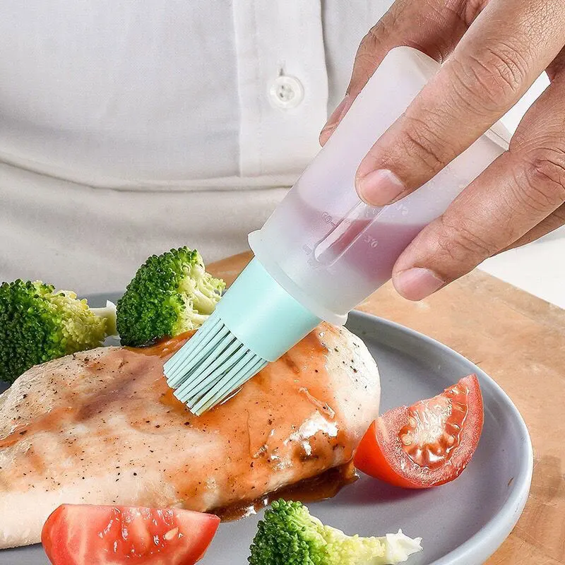 Silicone Heat-resistant Food Grade Kitchen Baking Oil Dispenser With Small Brush Kitchen Baking Tools