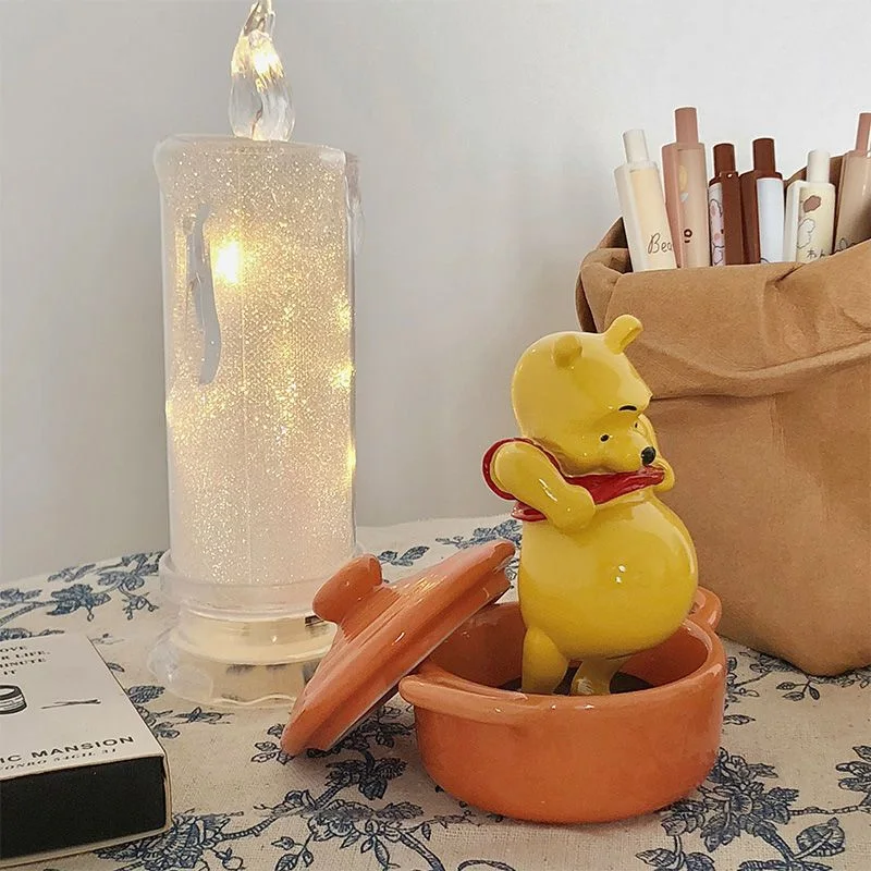 Kawaii Disney wiewiórki Winnie Pooh Bear zabawki figurki akcji ozdoby z żywicy Anime dekoracja domu prezenty świąteczne dla dzieci dziewczynki