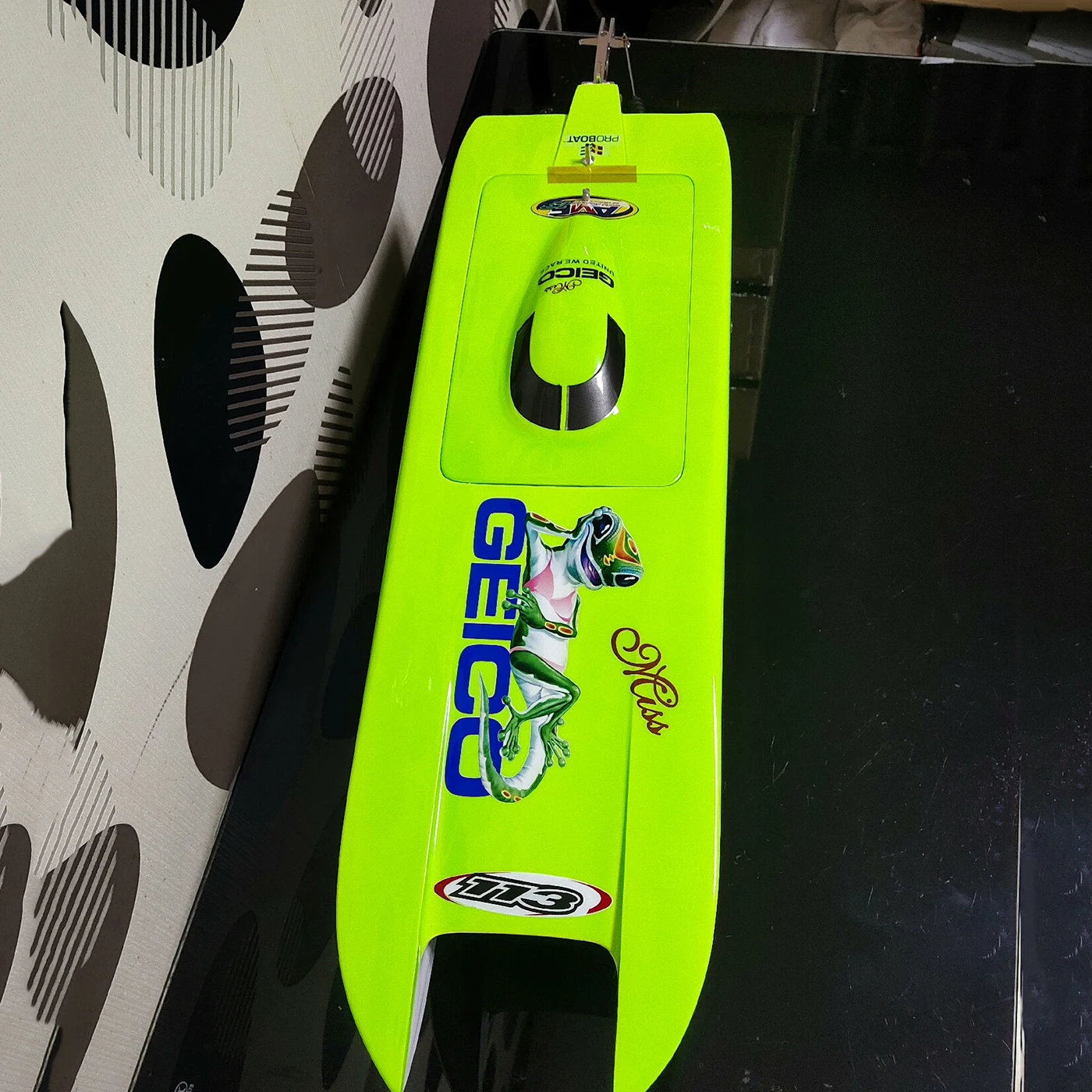 91,5 cm RC Boot Bürstenlosen Motor Frosch Prinz 113 Fernbedienung Schnellboot Fiberglas Material RC Boot Rumpf Erwachsene Spielzeug geschenk