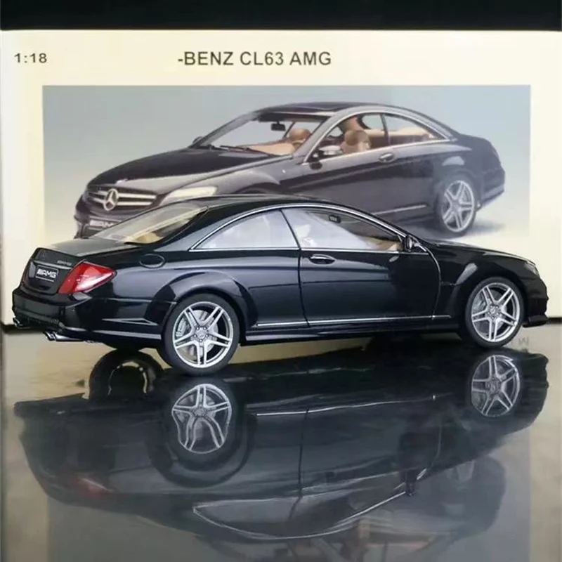 Die-cast 1:18 Scale BENZ CL63 AMG Luxury Sedan Simulation Alloy Static Car Model Fans Collection Home Decoration Metal Ornaments