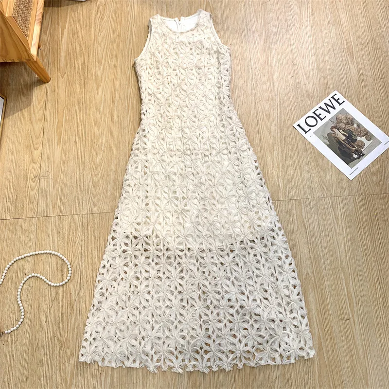 DRESS CUT-OUT HEAVY WOVEN HOOK FLOWER DRESS VINTAGE Court Style Sleeveless Dress