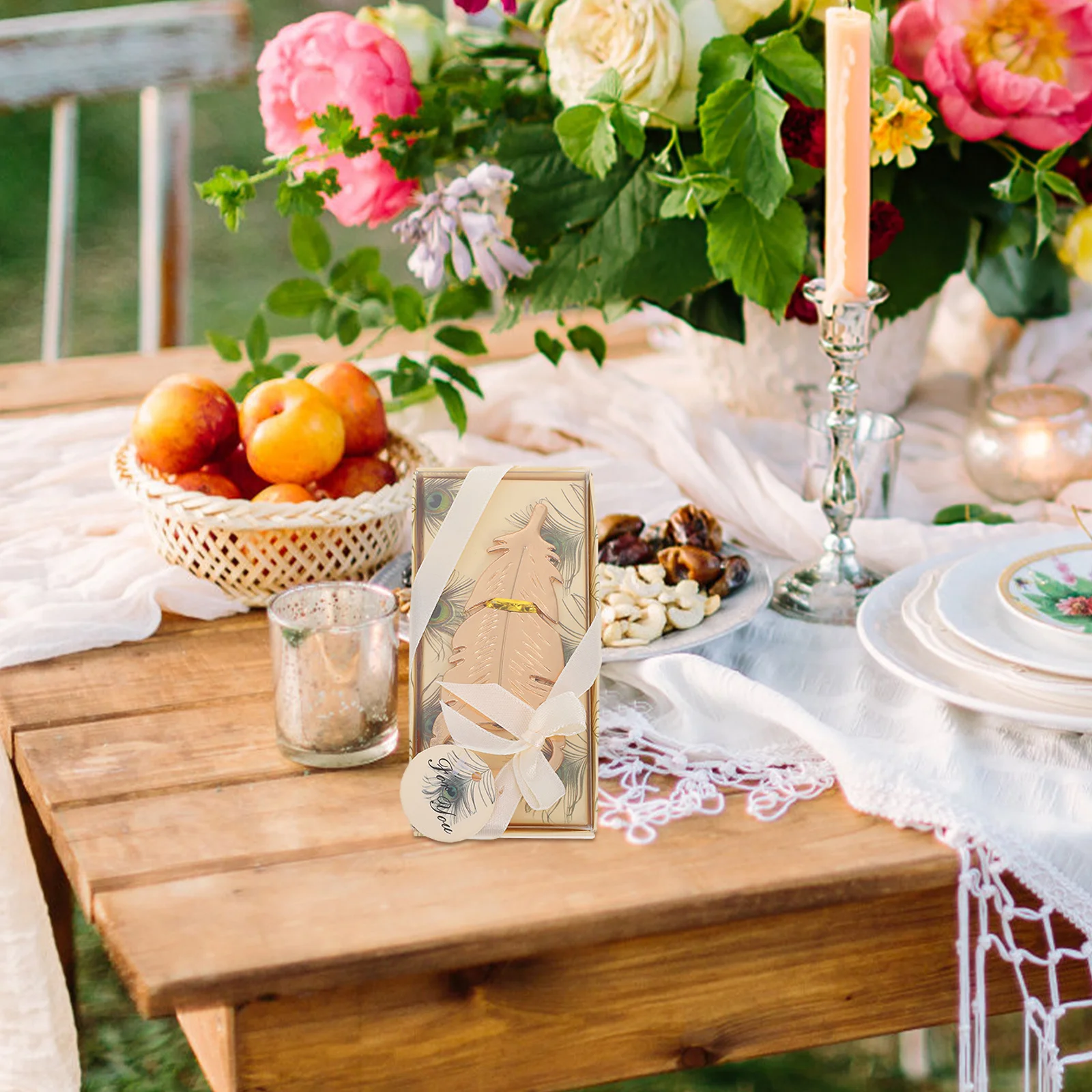 

4Pcs Bottle Opener Wedding Favor Plume Shape Alloy Beer Wine Opener Party Souvenirs Useful Souvenirs for Wedding Gifts