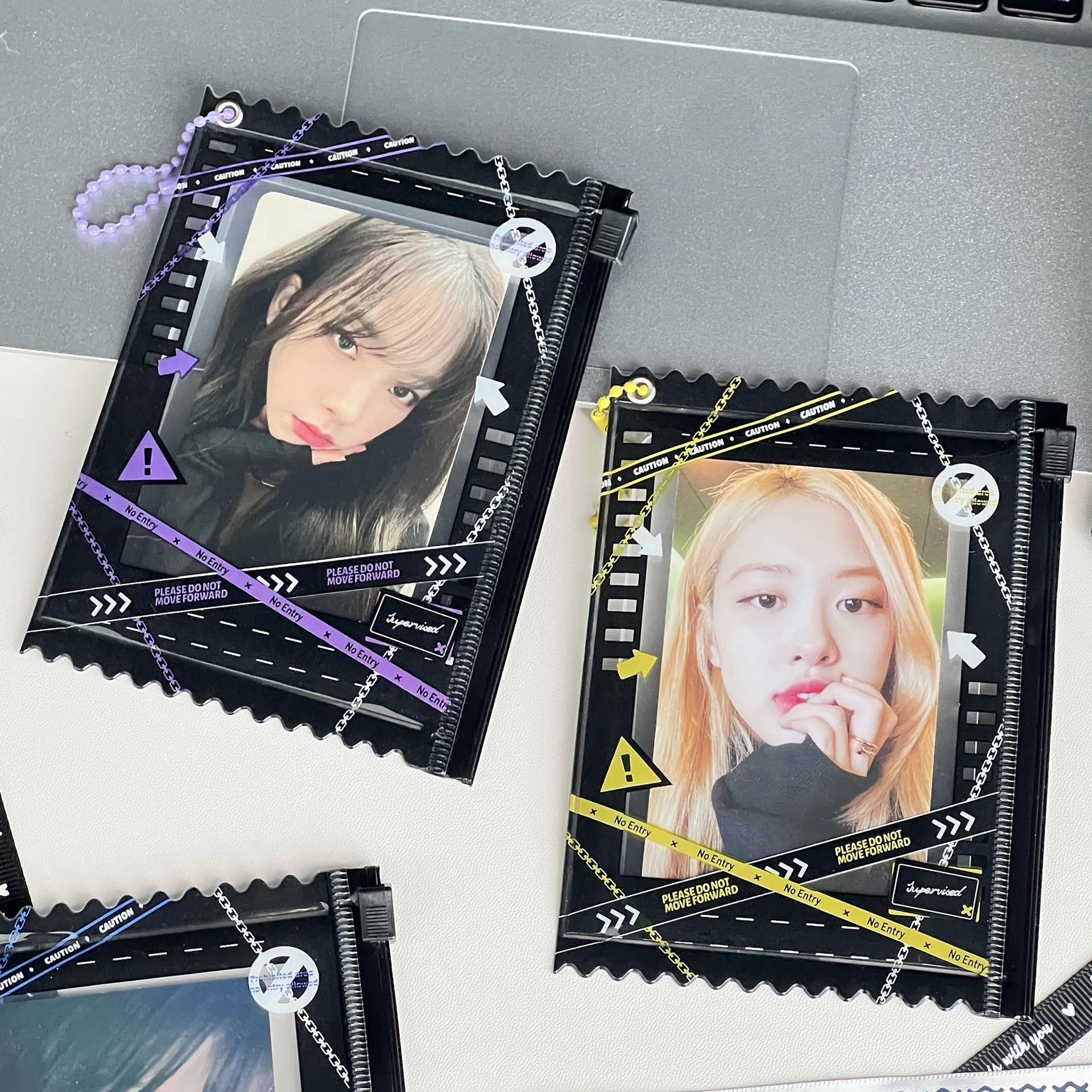 Alert Line Card Cover PVC Card Protection Cover Transparent Card Storage Display Cover 3-inch Small Card Star Chasing Card Clip