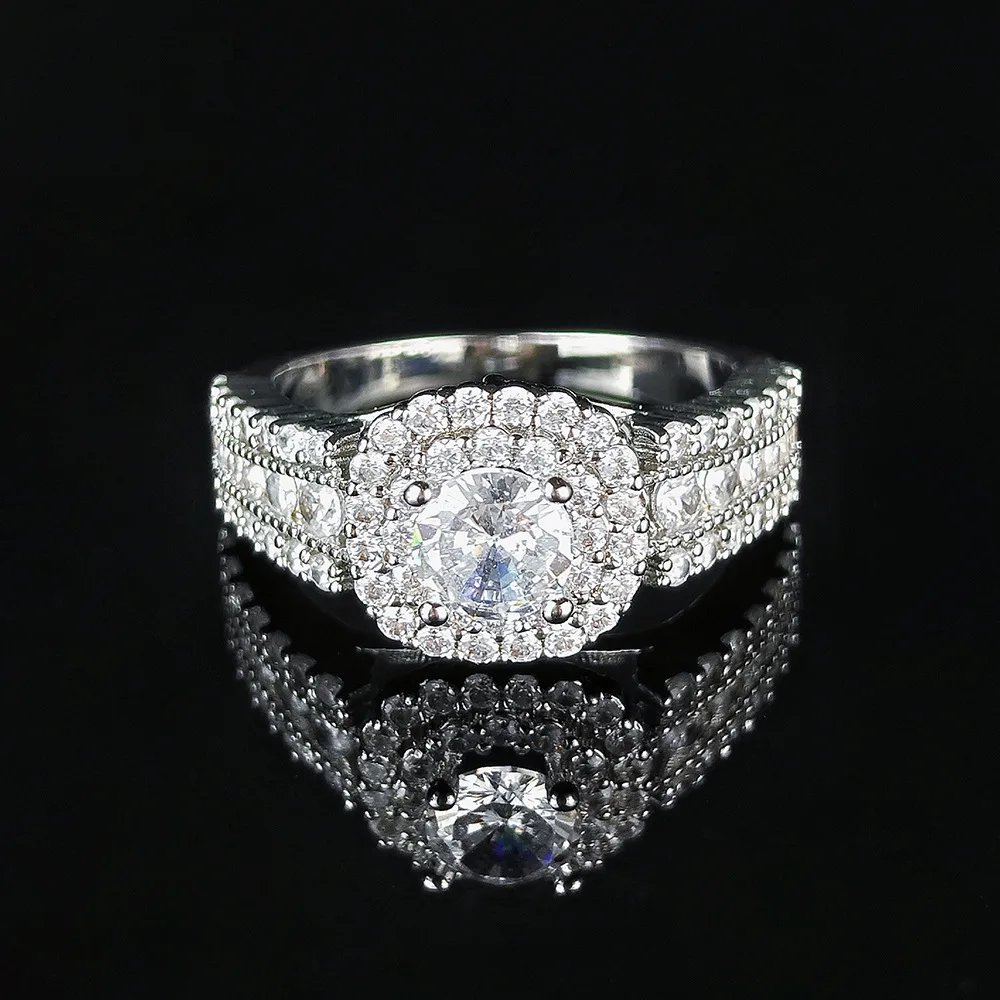 Big Oval Sky Stone Women's Bridal Band Ring Delicate Wedding Engagement Party Ring Elegant Gift for Wife And Mothe