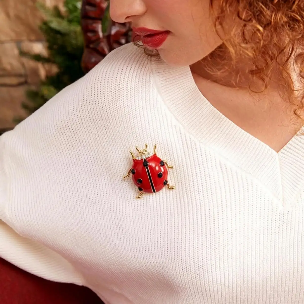 

Beaut&Berry Trendy Enamel Seven-Spotted Ladybird Brooches for Women Unisex Insect Pins Casual Party Jewelry Accessories Gifts