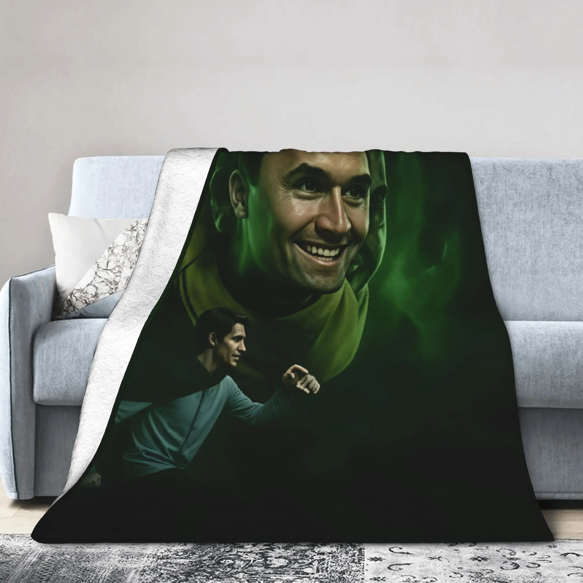 Green Smoke Giant Head Running Figure Charlie Kirk Warm Blanket  Plush Bedding Throws Bedroom Flannel Bedspread Sofa Bed Cover