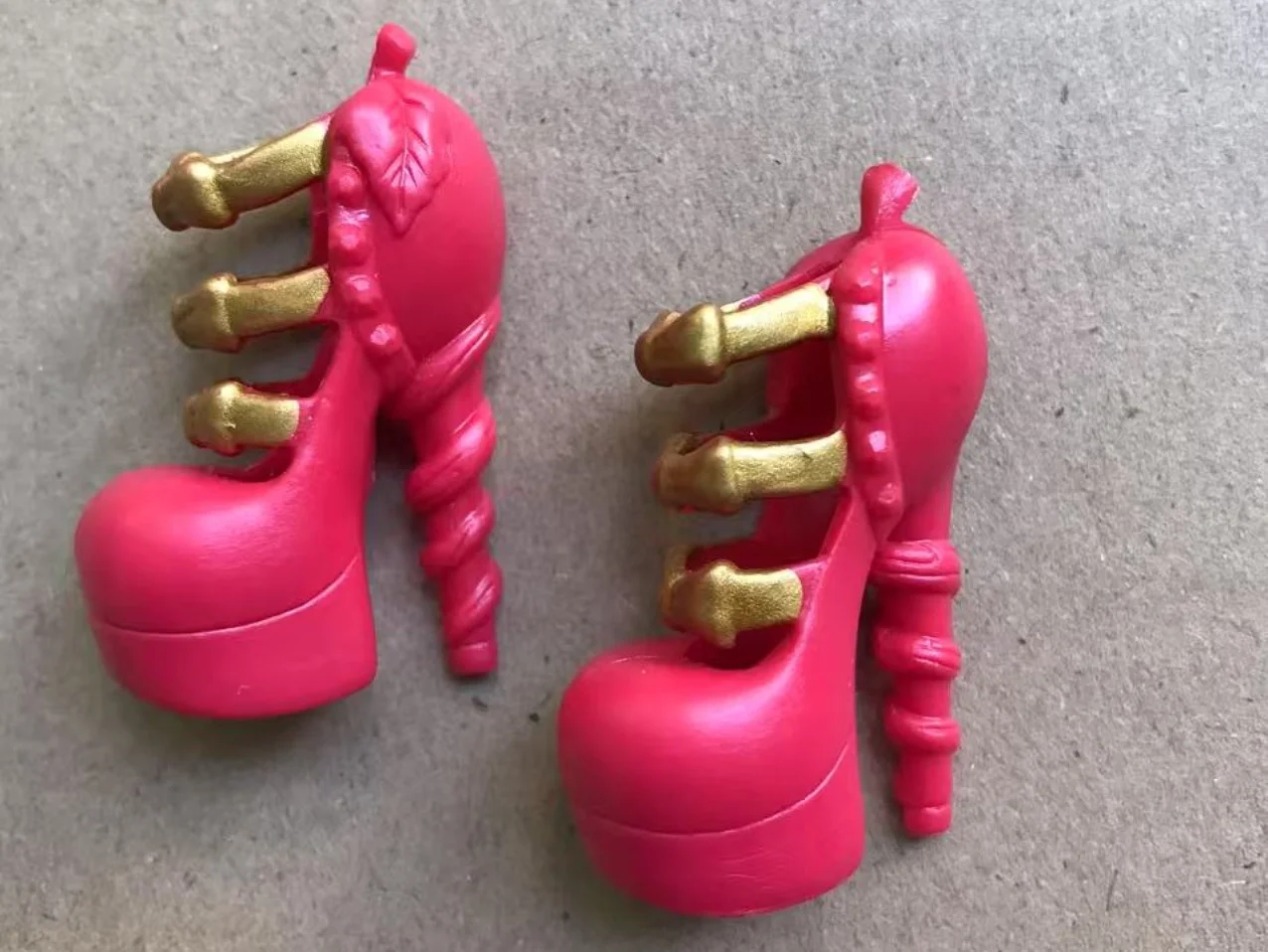

Original Monster High Doll Shoes Boots Sandals 1/6 Doll Accessories Fashion Doll Personality Decors Colorful Doll Parts