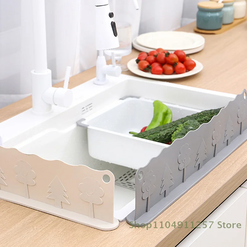 

Silicone Kitchen Sink Baffle Splash Guard With Suction Cup Pool To Protect Clothes From Splashing Washing Dishes Water Baffle