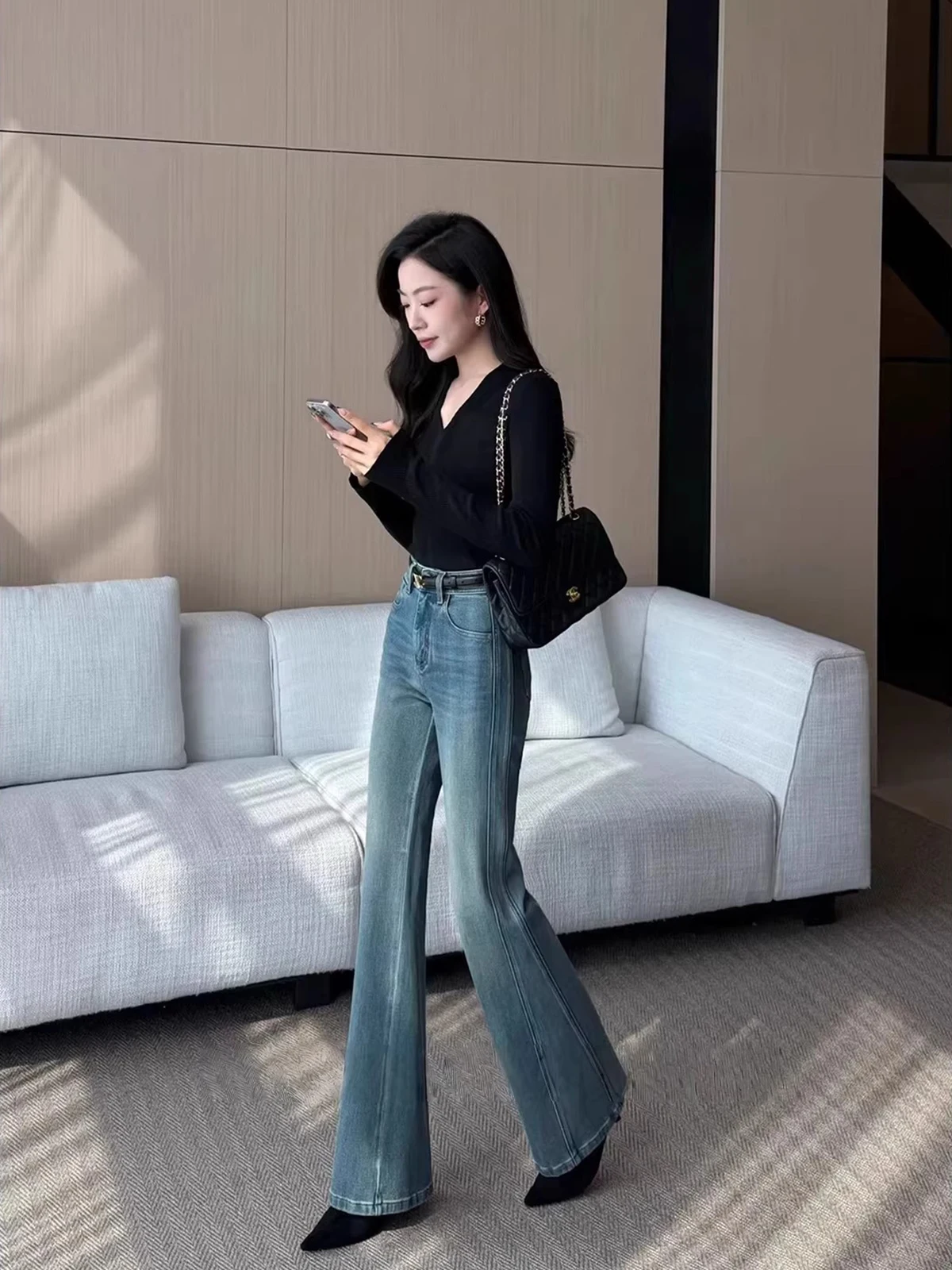 

Джинсы-клеш с высокой талией для женщин: модные, приталенные, новинка весенней коллекции, стильный дизайн, джинсовые брюки прямого кроя, длинные штаны