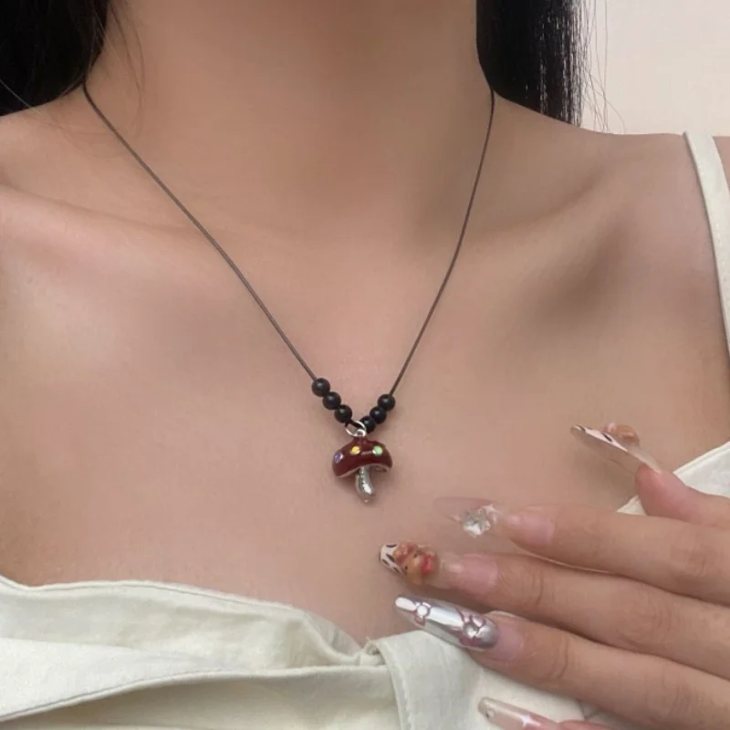 Y2K Red Drip Glaze Mushroom Heart Pendant Necklace Trendy Black Rope Drawstring Cute Exquisite Collarbone Chain for Women Girl