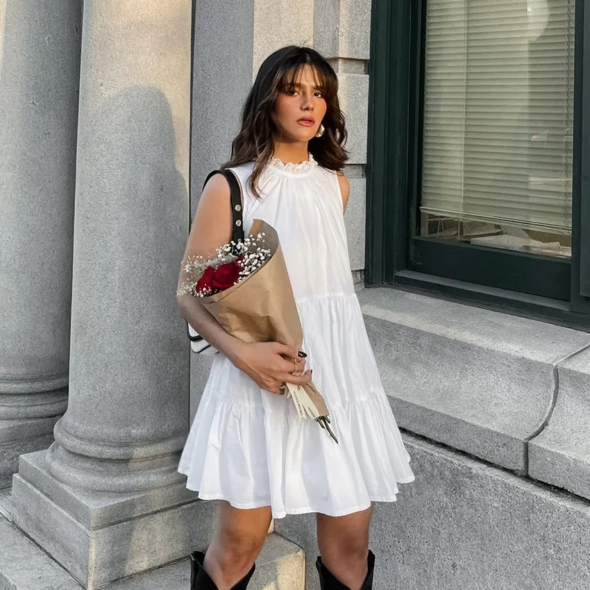 فستان نسائي من JHJN فستان أبيض مكشكش حلو على طراز الشاطئ مزين بالدانتيل ورقبة دائرية فستان فضفاض بدون أكمام للحفلات أنيق