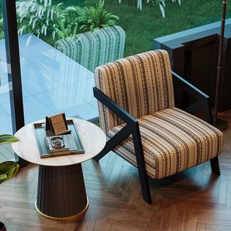 غرفة نوم تدوير كراسي غرفة المعيشة يتوهم القراءة الحديثة كراسي غرفة المعيشة السوداء غريبة الأبيض Sillones Modernos أثاث المنزل