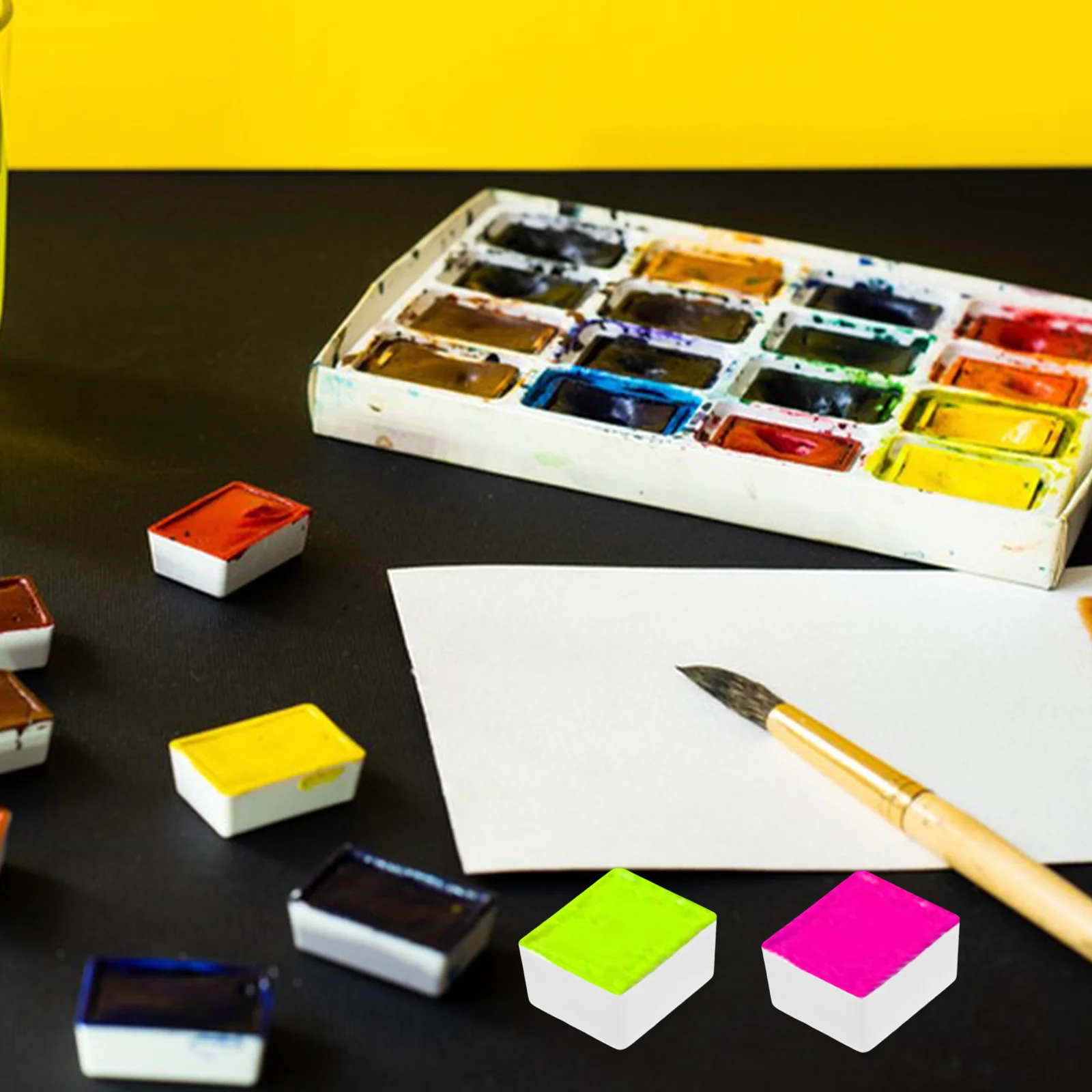 12 ชิ้นอุปกรณ์วาดภาพสีน้ําครึ่งกระทะอัตโนมัติพลาสติก Abs เปล่า