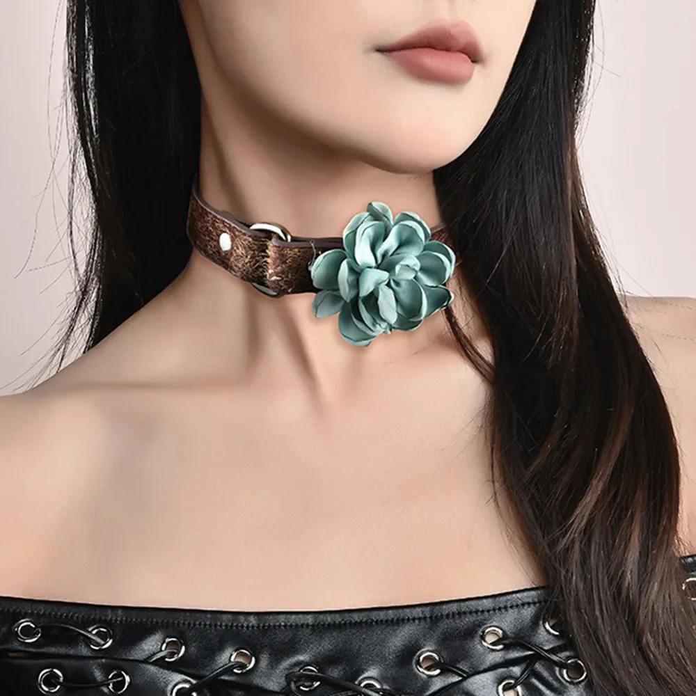 2025枯れた花は自由に組み合わせたり交換したりできます。 女性用本革馬毛首輪は調節可能です