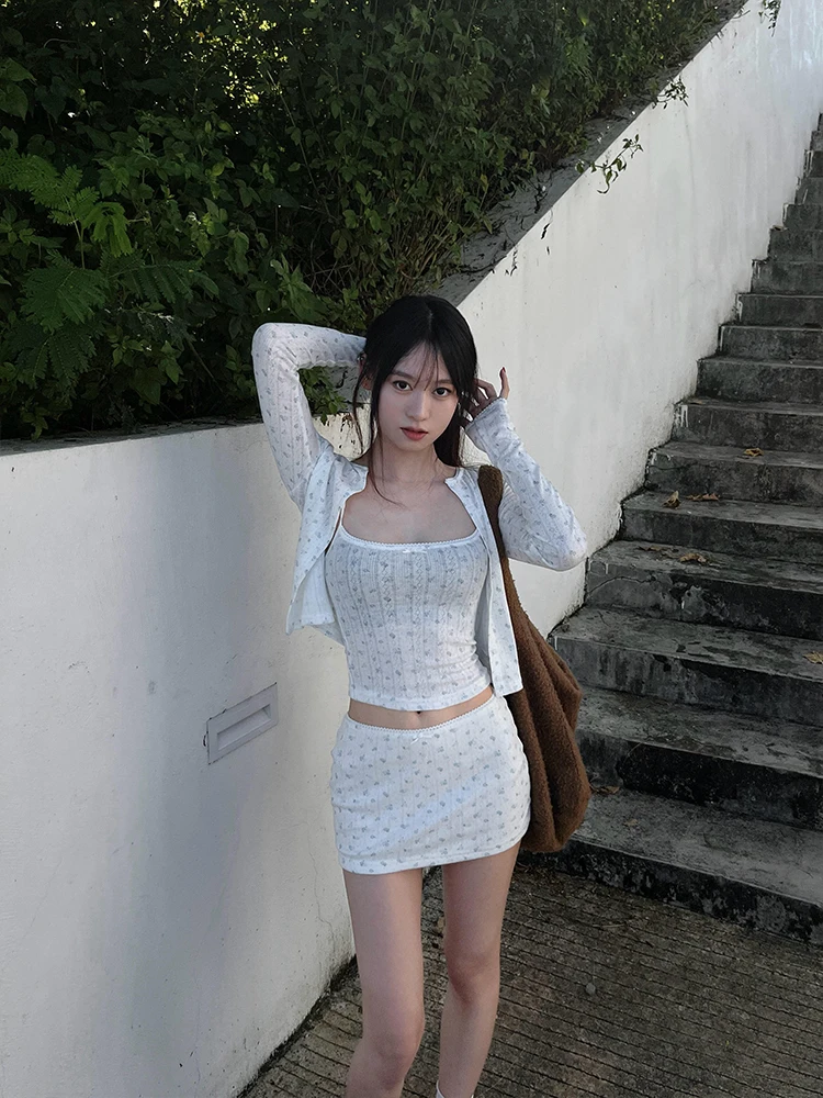 Sexy Pittig Meisje Open Vest Strap ort Rok Set Vrouwen Vroege Herfst Afslanken Crop Top Tee-delige Set Hoge Taille bloemen Rok