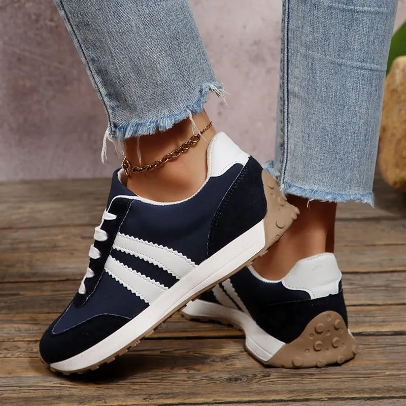2026 New Women Chunky Sneakers Platform Casual Fashionable Sneakers Lightweight Soft Bottom Running Shoes Summer Mesh Sneakers