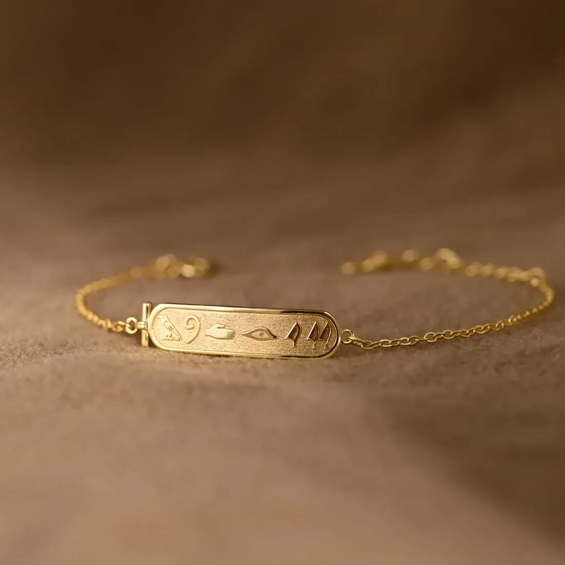 Personalisiertes Ägyptisches Namensarmband für Frauen und Männer, Cartouche Ägypten Hieroglyphischer Anhänger, Individueller Edelstahl-Schmuck Geschenke ﻿