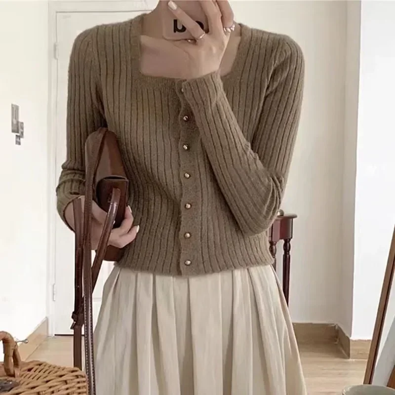 2024 new top design square collar slim fit small short knitted bottoming cardigan women's sweater