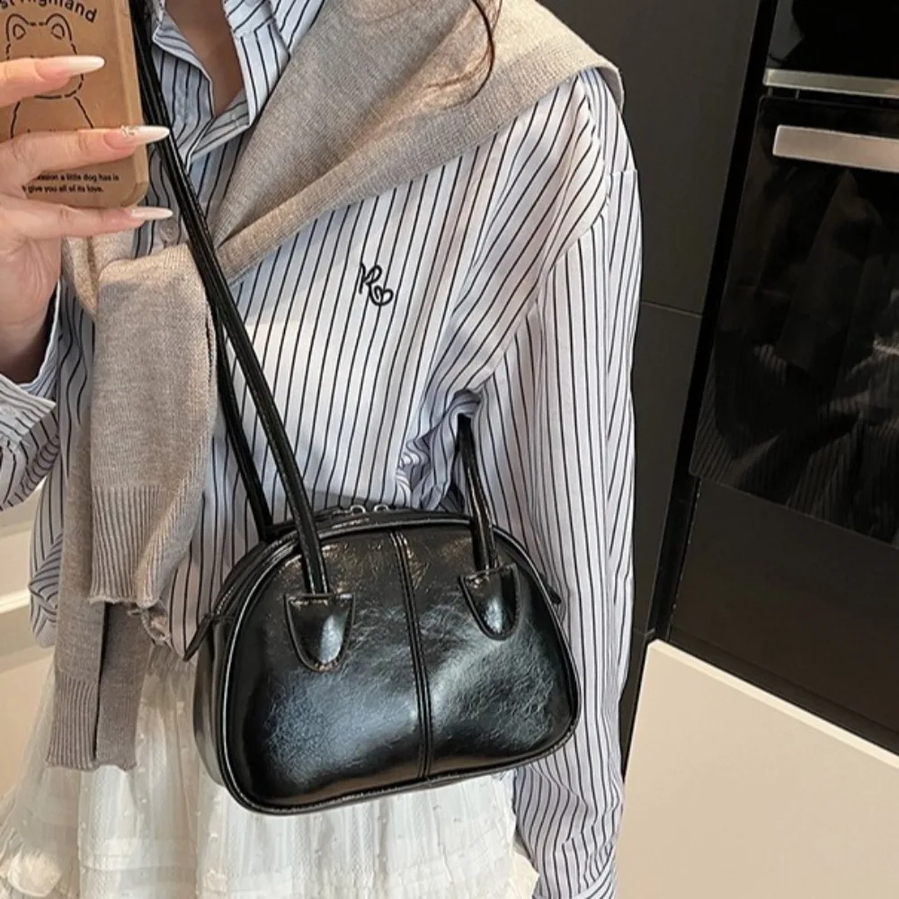 

Simple Y2K PU Bowling Bag Large Capacity Korean Style Shoulder Bag PU Leather Underarm Bag Women Handbag School