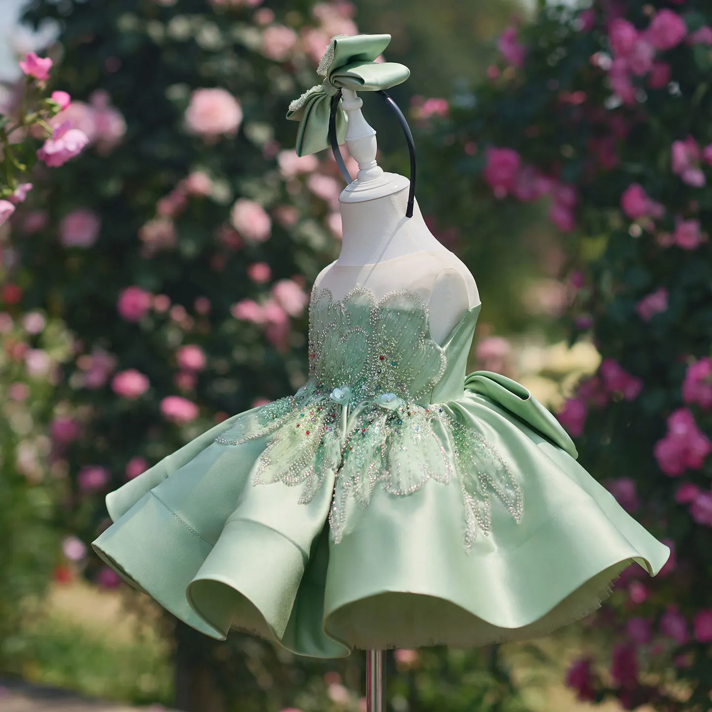 KLFLGD Elegant Gorgeous Girls Dresses Flower Girl Wedding Bridesmaid Dresses Satin Embroidery Formal Children's Dresses