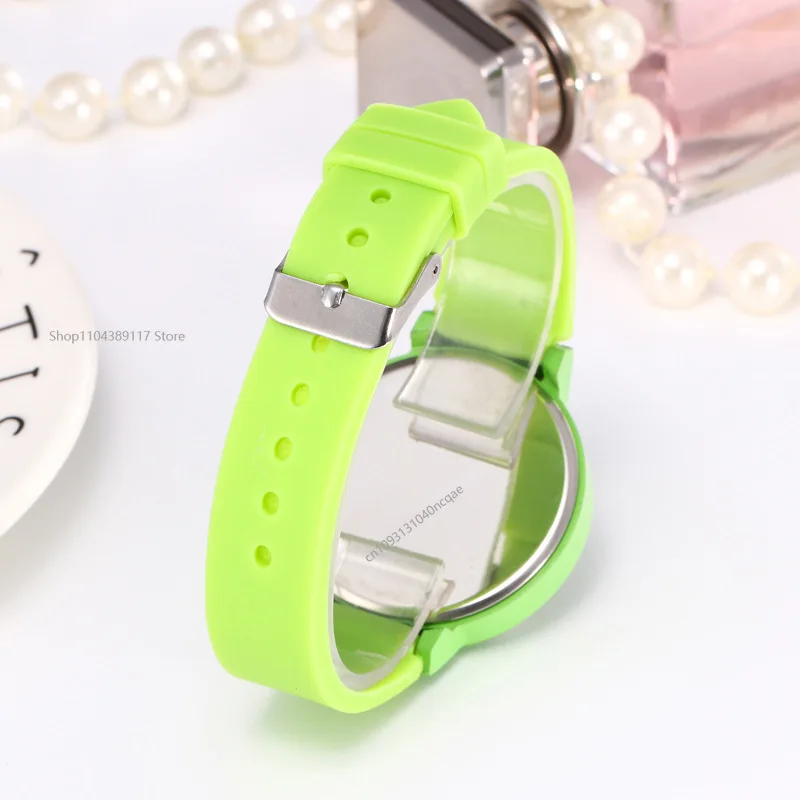 Orologi bianchi Orologio da polso analogico al quarzo analogico con cinturino in silicone moda donna Orologi da polso al quarzo Relogio Feminino Reloj