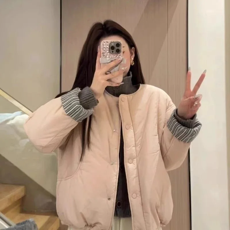 

Новинка 2023 года, женское хлопковое пальто, зимняя хлопковая куртка на флисовой подкладке, короткая парка, универсальное теплое пальто с круглым вырезом в Корейском стиле