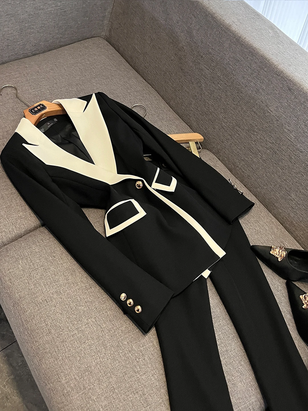 여성 투피스 정장 세트 가을 겨울 고급스러운 분위기 맞춤형 룩 전문직 웨어 긴 소매 3D 효과